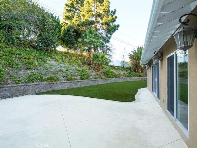 Building Photo - 26771 Menominee Pl