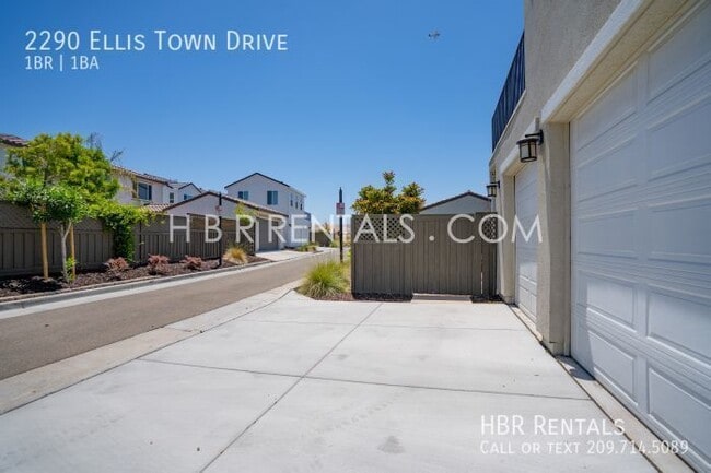 Building Photo - 2290 Ellis Town Dr