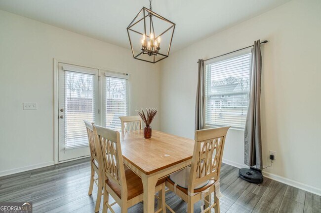 Building Photo - 222 Knightsbridge Ln