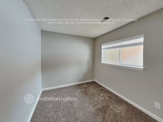 Building Photo - 21581 E Aberdeen Dr