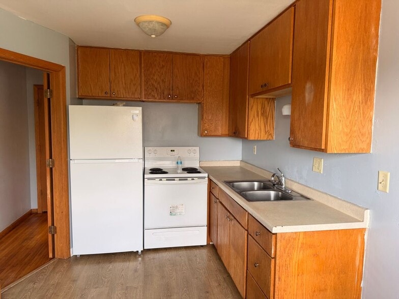 Building Photo - 165 W Wheelock Pkwy