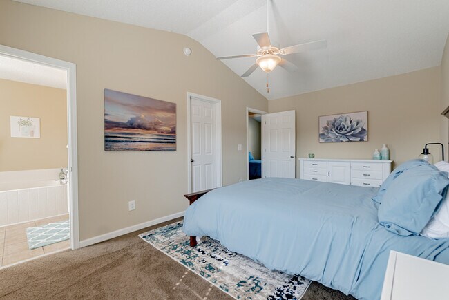Building Photo - Furnished Rental