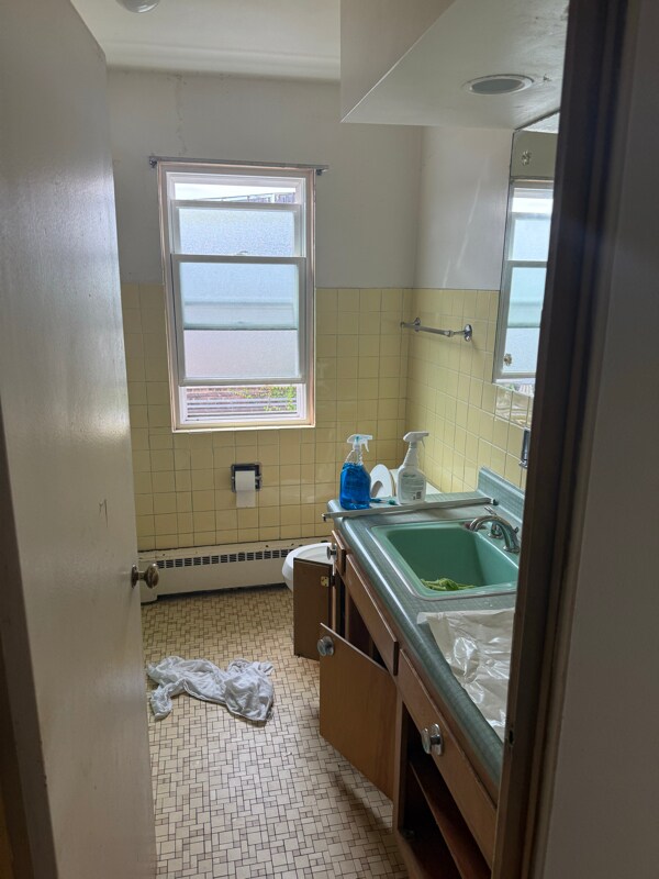 Building Photo - 5615 N Kimball Ave