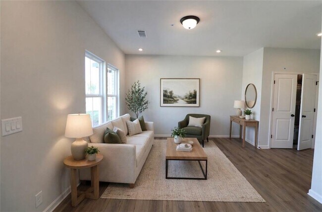 Building Photo - 2821 Beacon Bend Xing