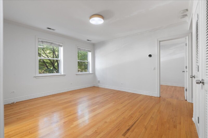Building Photo - 1347 W Eddy St