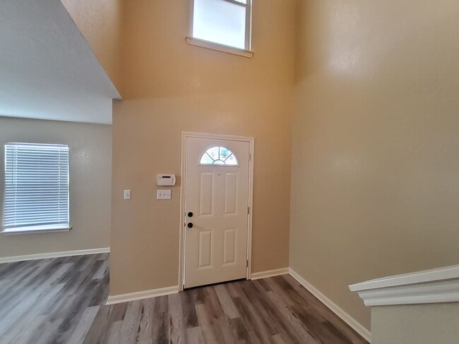 Building Photo - 14819 Mountainside Ridge