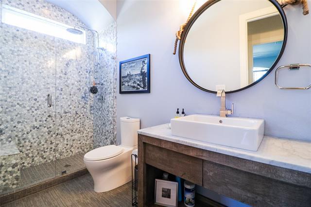 Building Photo - 316 Hollow Way