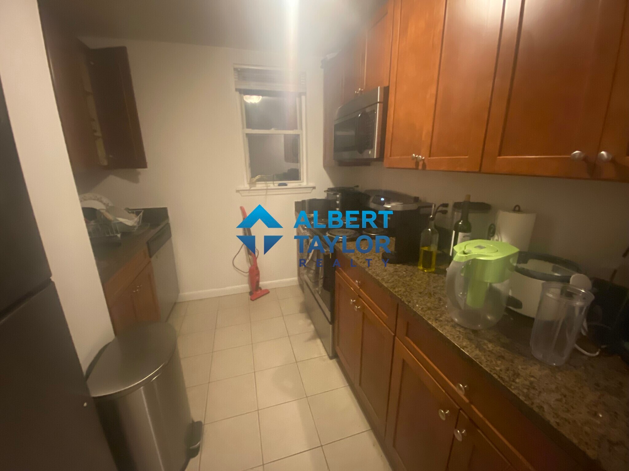 Building Photo - 10 Parker Hill Ave