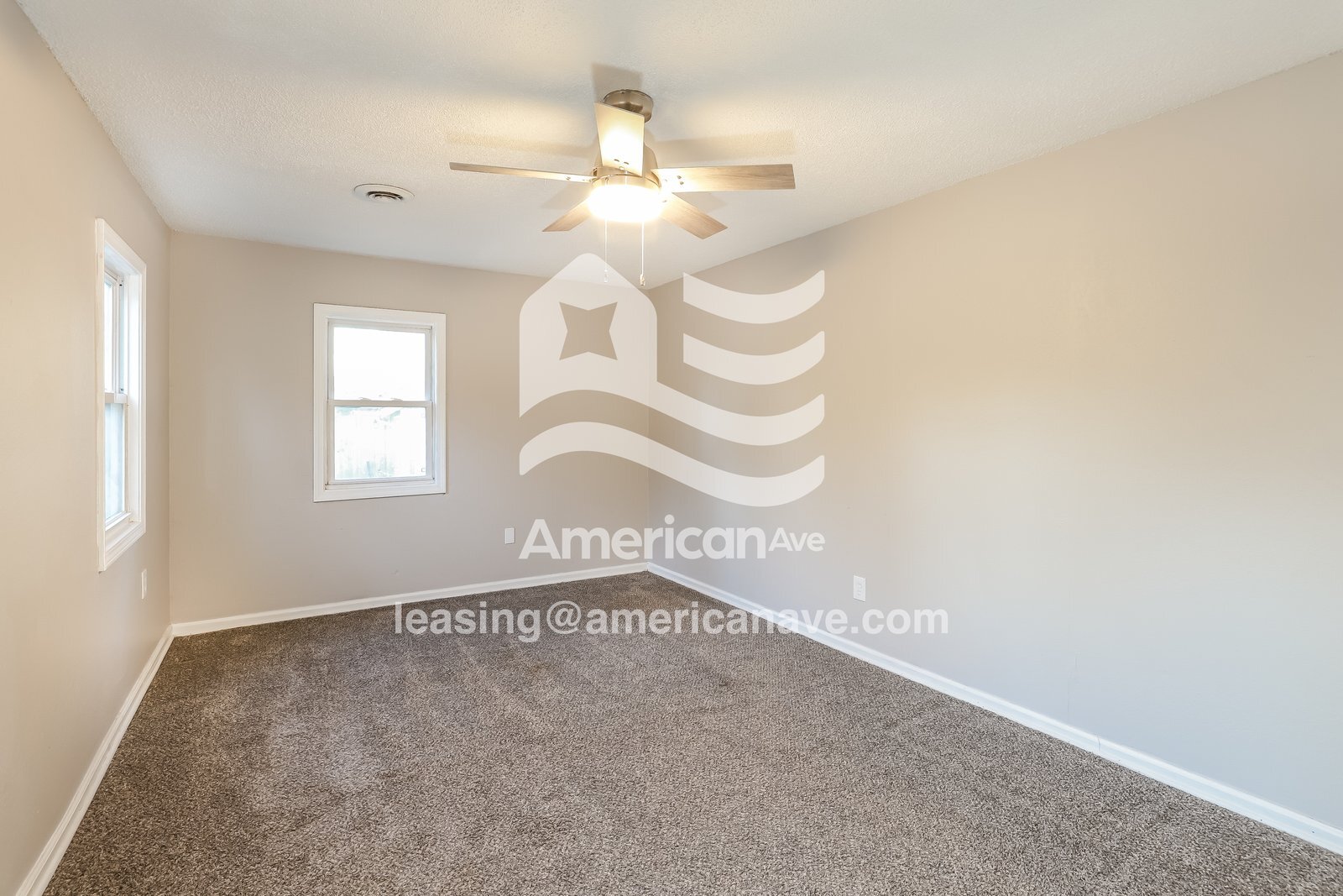 Building Photo - 5220 NE 46th Terrace