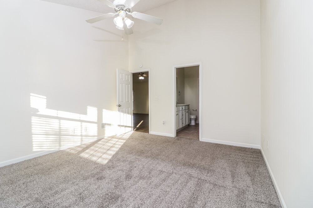 Building Photo - 215 Overlook Dr