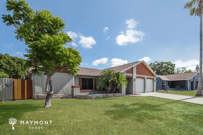 Building Photo - 7013 Mistletoe Ct