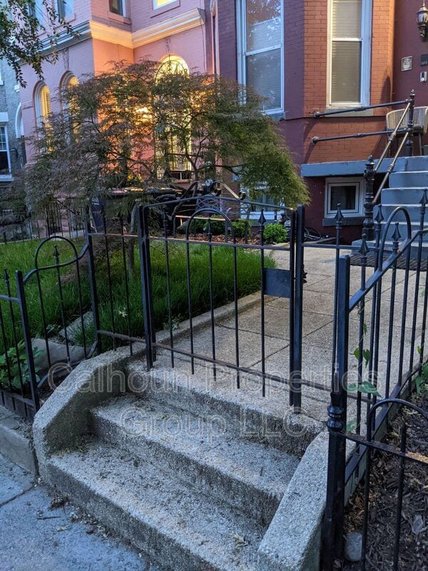 Building Photo - 1830 13th St NW