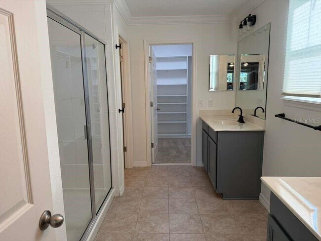 Building Photo - 10600 Reams Rd