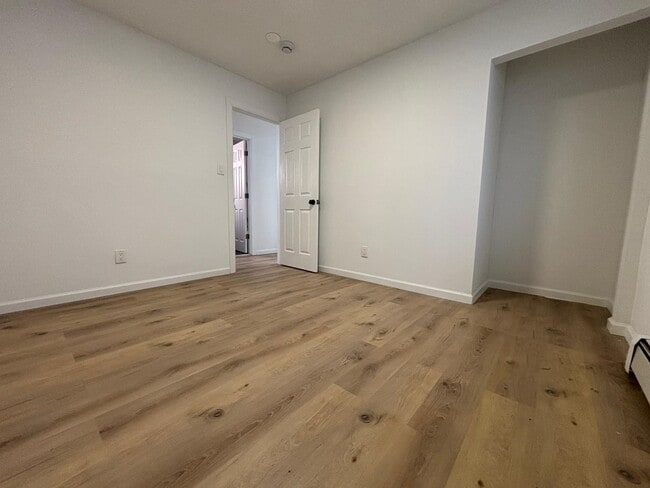 Building Photo - 9047 Palisade Ave