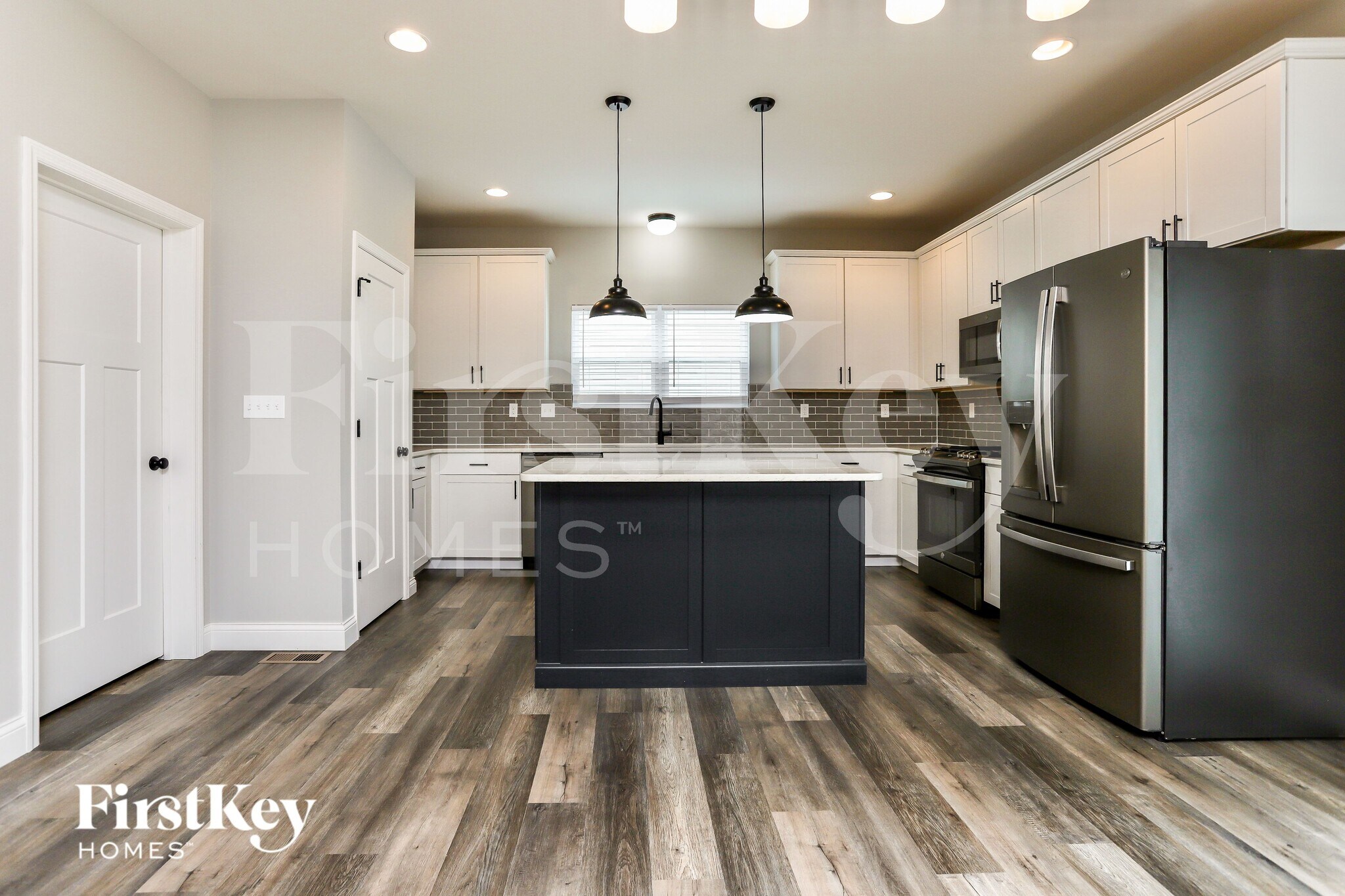 Building Photo - 413 Bittersweet Dr