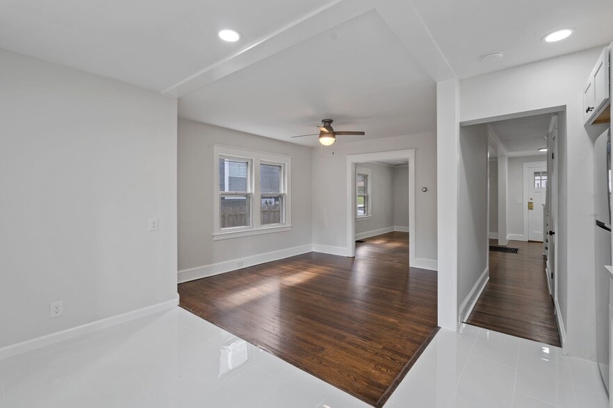 Building Photo - 114 Linderman Ave