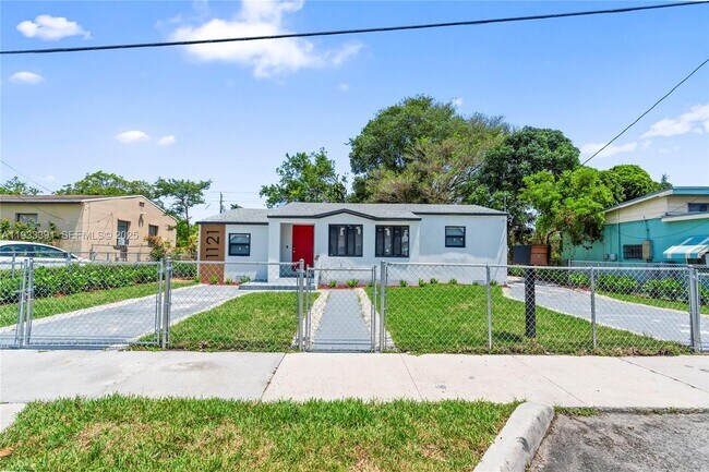 Building Photo - 1121 NW 57th St