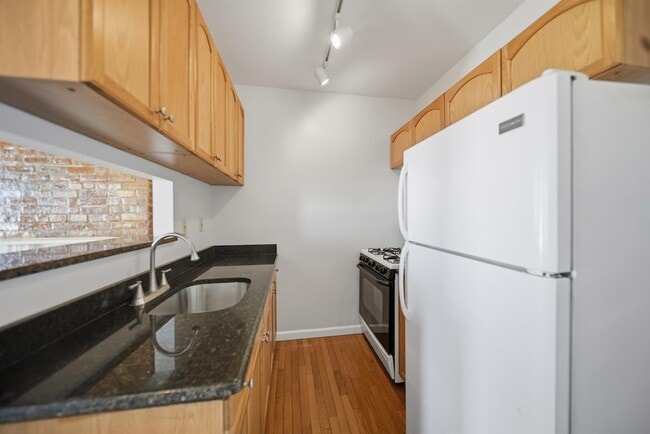 Building Photo - 800 Ocean Ave