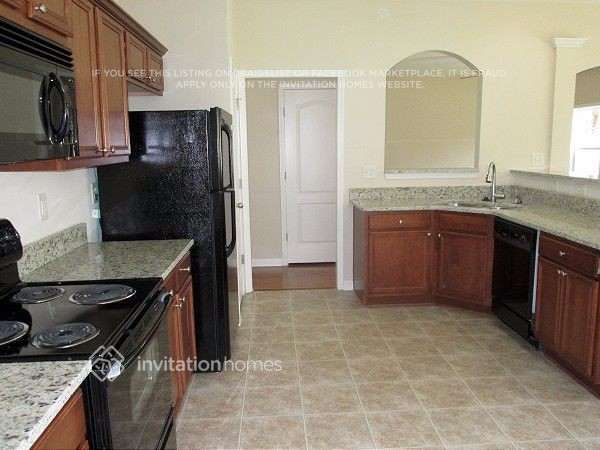 Building Photo - 6872 Grand Hickory Dr