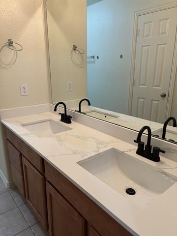 Building Photo - 1124 Miramar Ave