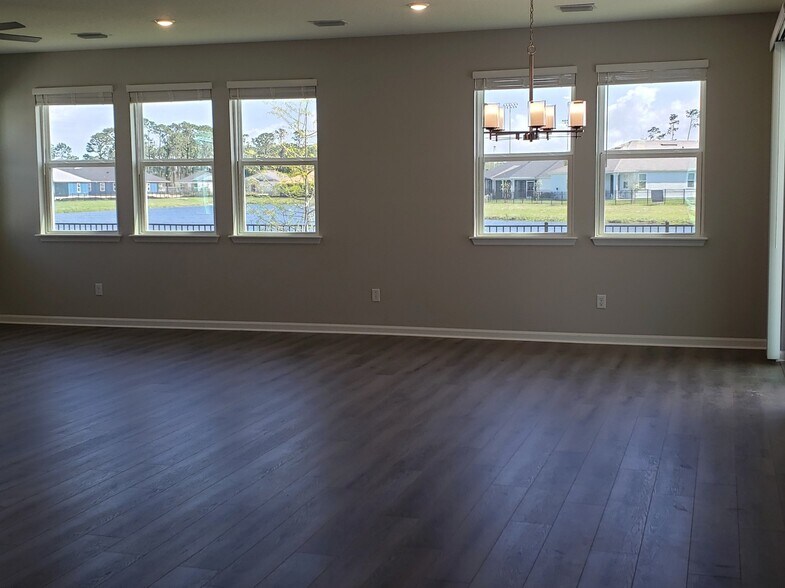 Building Photo - 89 Signet Cir