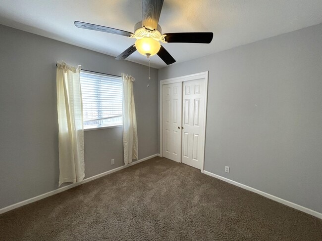 Building Photo - 2123 Mansfield Ct