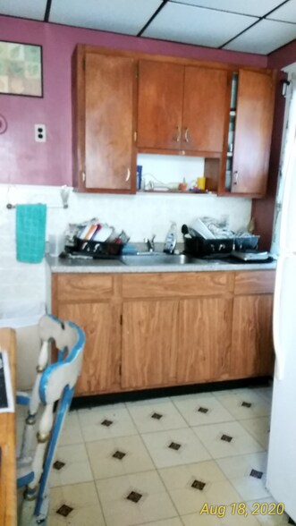 Building Photo - 132 Montgomery St