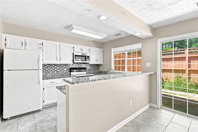 Building Photo - 5557 Clover Rise Ln
