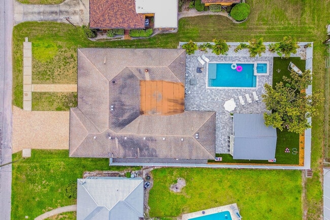 Building Photo - 1107 W Braddock St