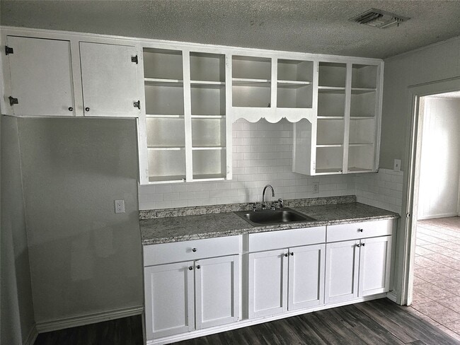 Building Photo - 3018 Robinson Blvd