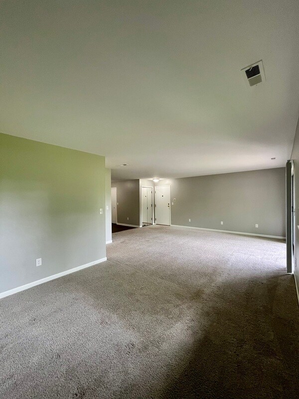 Building Photo - 10244 Nancys Blvd