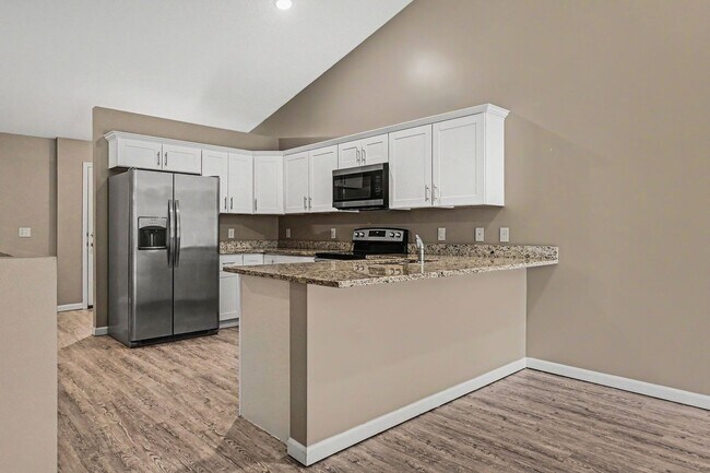 Building Photo - Great location, Just off Dodge and 168th!