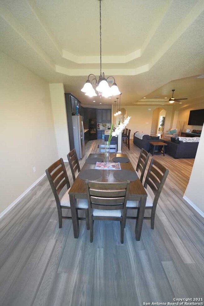 Building Photo - 1323 Kingbird Ct