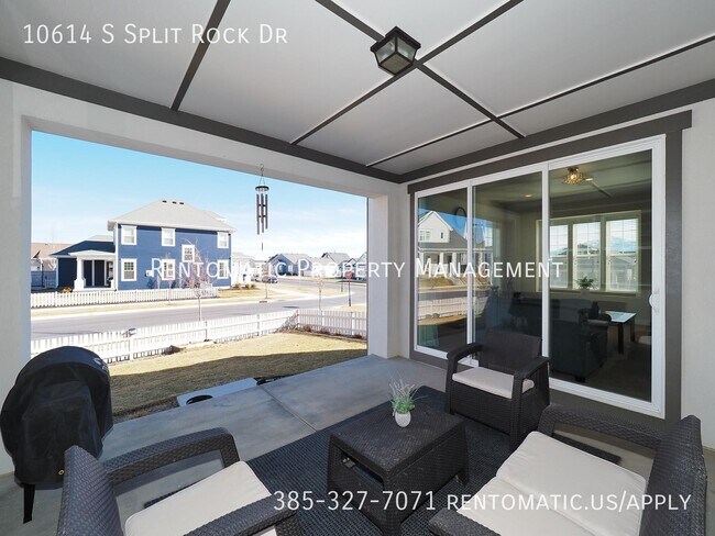 Building Photo - 10614 S Split Rock Dr
