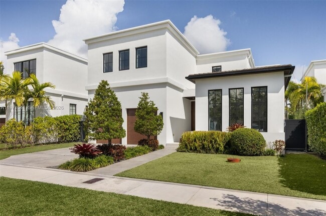 Building Photo - 885 NE 76th St