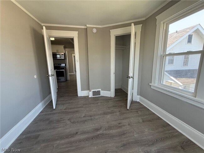 Building Photo - 1265 Marlowe Ave