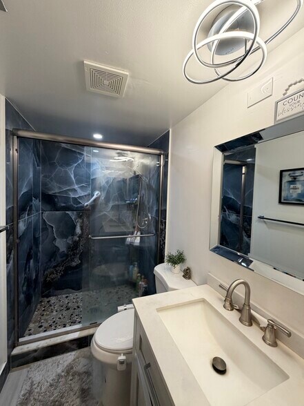 Building Photo - 301 Knotty Pine Cir