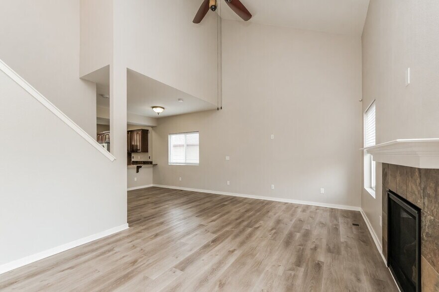 Building Photo - 2785 Richmond Dr