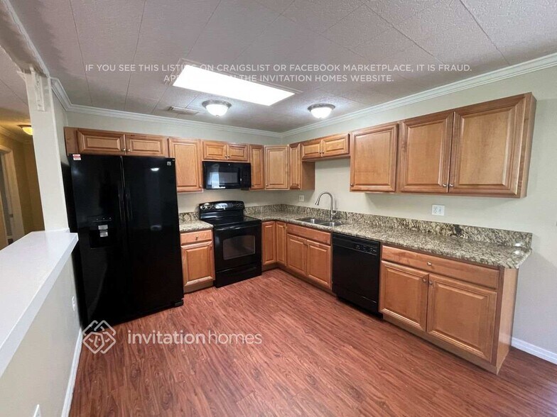 Building Photo - 3207 49th Ave Dr W