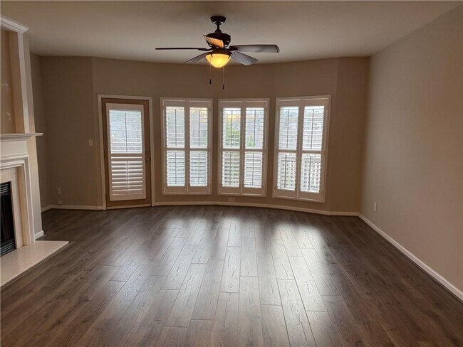 Building Photo - 3669 Chicago St NW