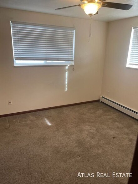 Building Photo - 27 Denver Way