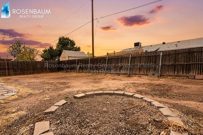 Building Photo - 3442 N Greg Dr
