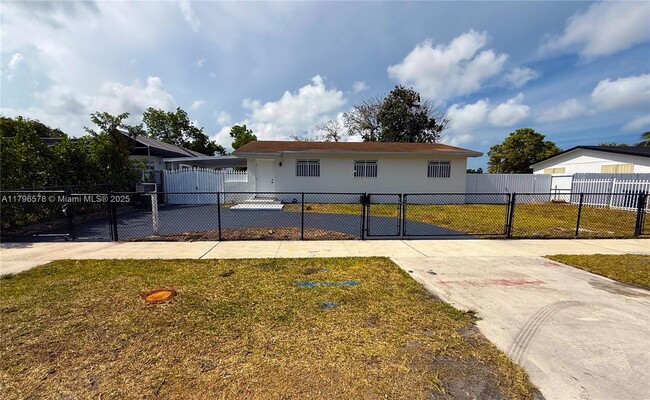 Building Photo - 11311 SW 203rd Terrace