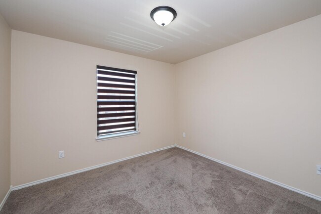 Building Photo - 5609 Montevista Dr
