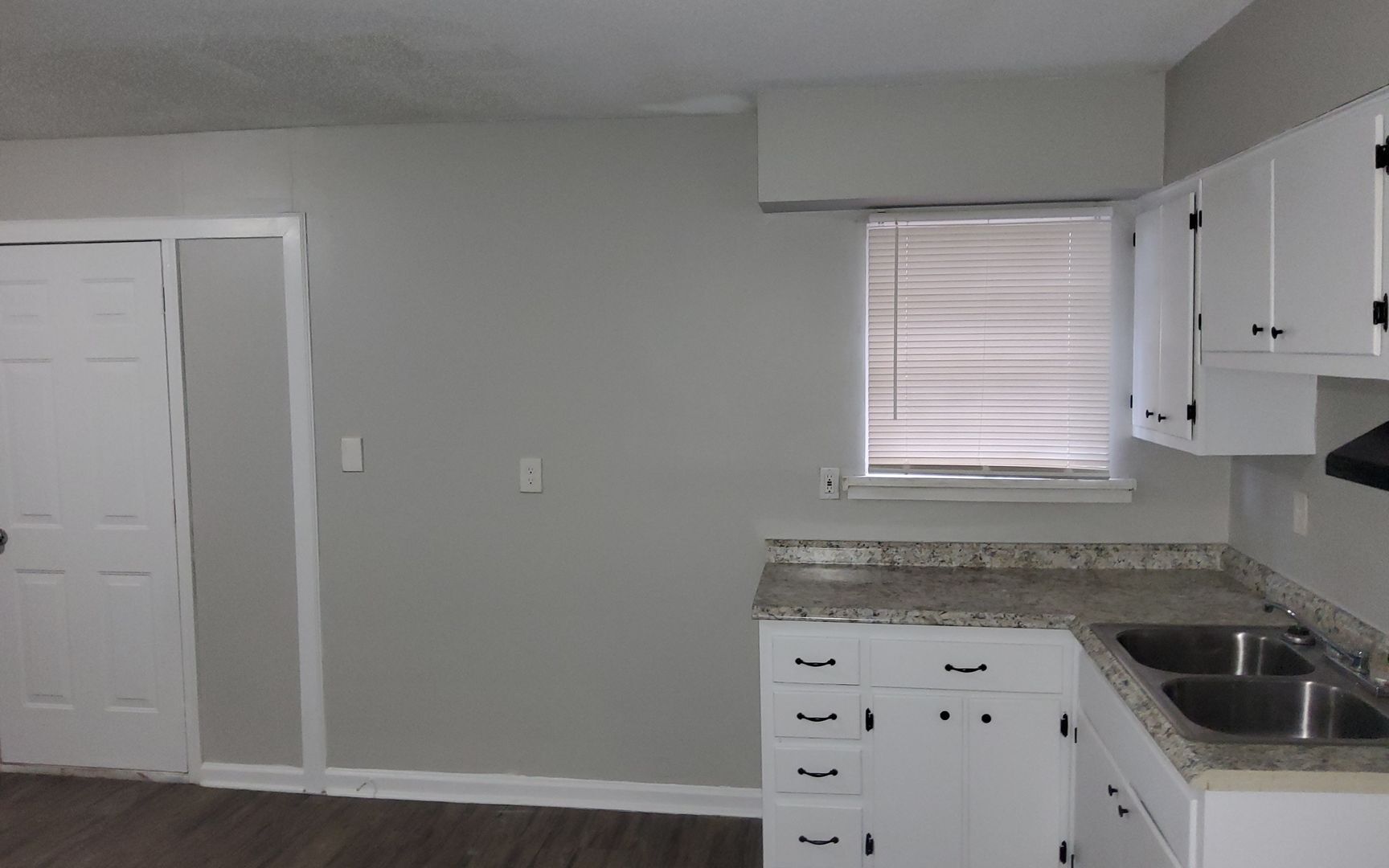 Building Photo - 5203 Black Diamond Cove