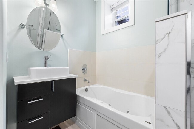 Building Photo - 170 W Fifth St