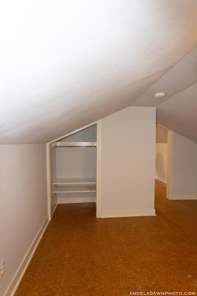 Building Photo - 3748 NE 23rd Ave