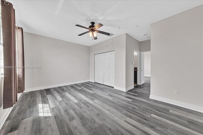 Building Photo - 995 SW 147th Ave