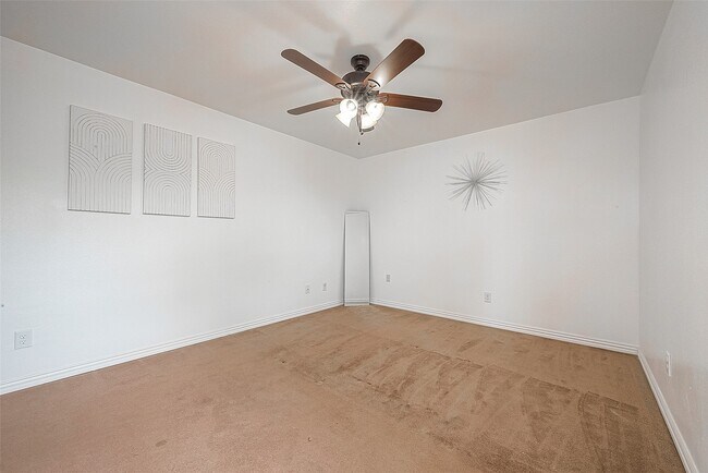 Building Photo - 6703 Winton St