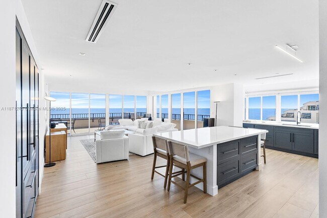 Building Photo - 251 Crandon Blvd